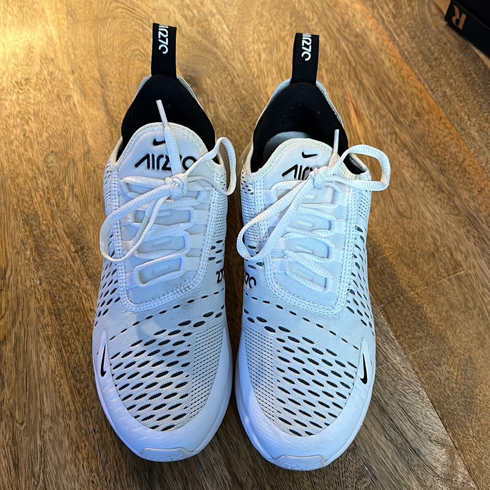Worn only a few times. Nike Airmax 270. Size 7.5